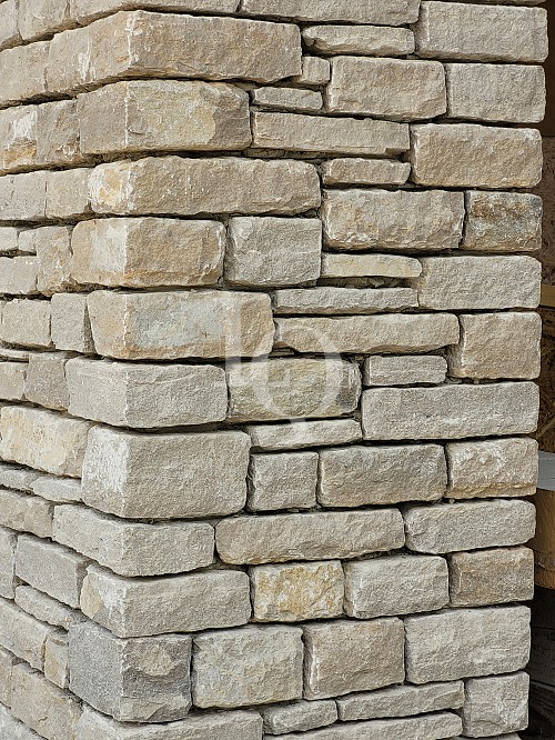 Leigh Guillotined Building Stone